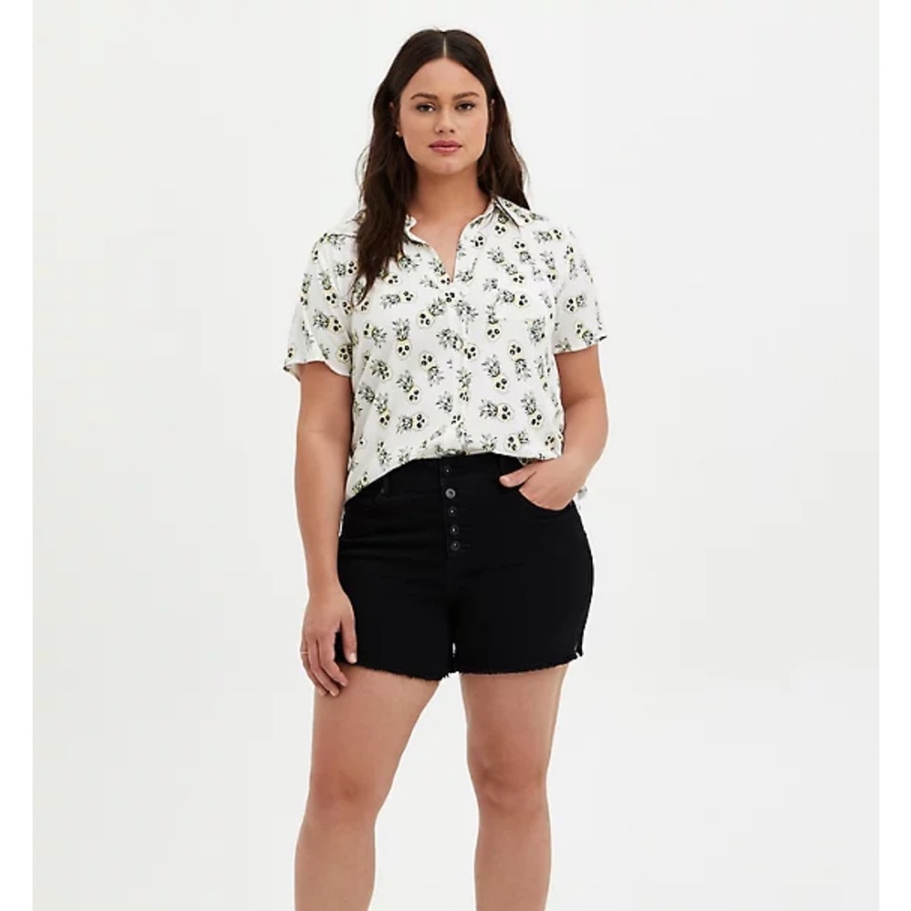 Pineapple skull print button up top